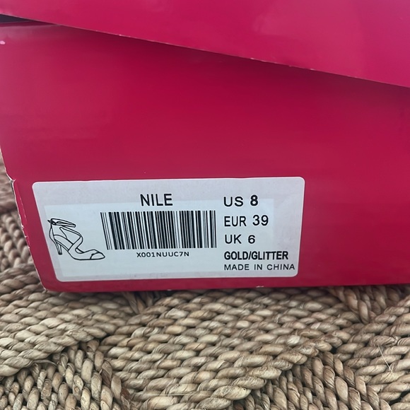 Closing closet Gold sparky dress heels - Picture 3 of 10